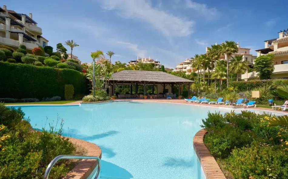 Duplex Penthouse for sale in Los Capanes del Golf, Benahavis