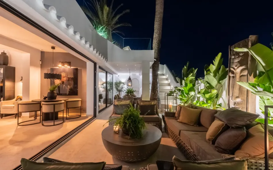 Lyxig radhus vid stranden i Marbella