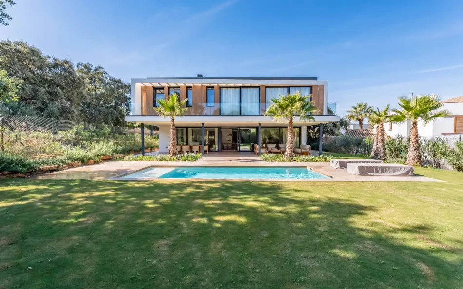 Villa till salu i Zona B, Sotogrande Costa