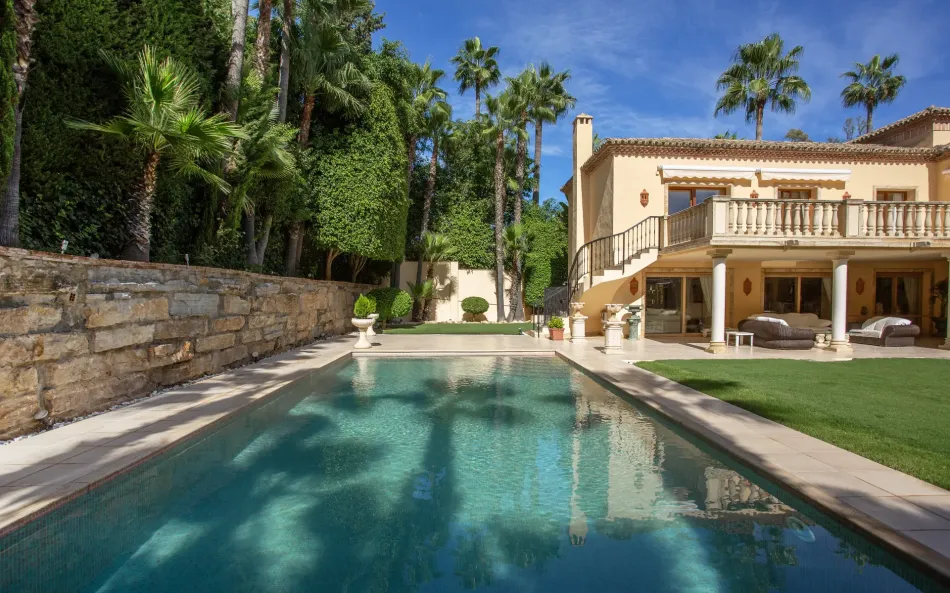 Villa till salu i Nueva Andalucia, Marbella
