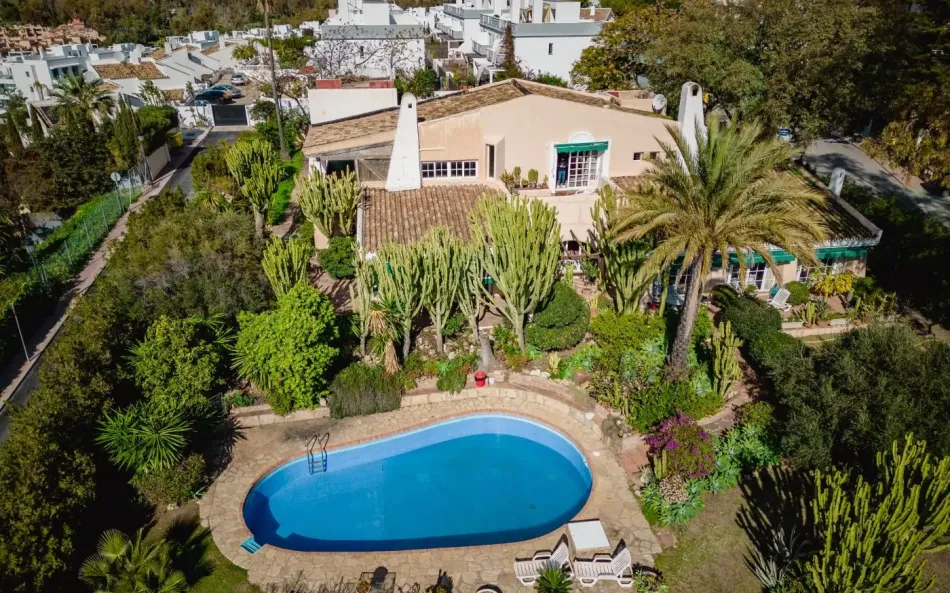 Villa til salg i Atalaya Golf, Estepona East