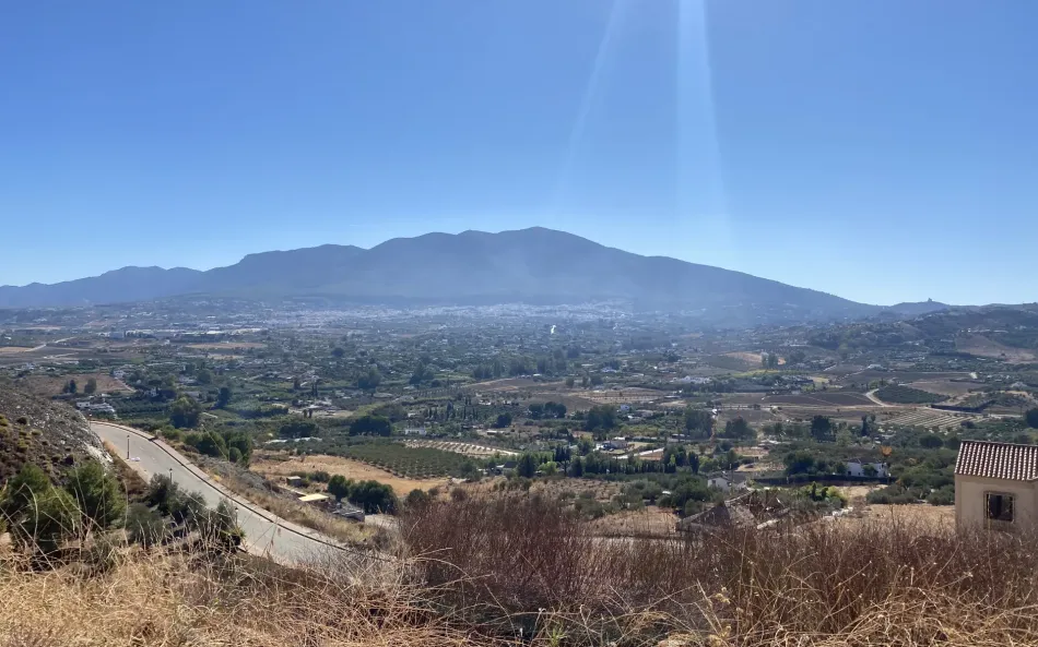Urban tomt för ett enfamiljshus i Sierra Gorda Coín (Malaga).