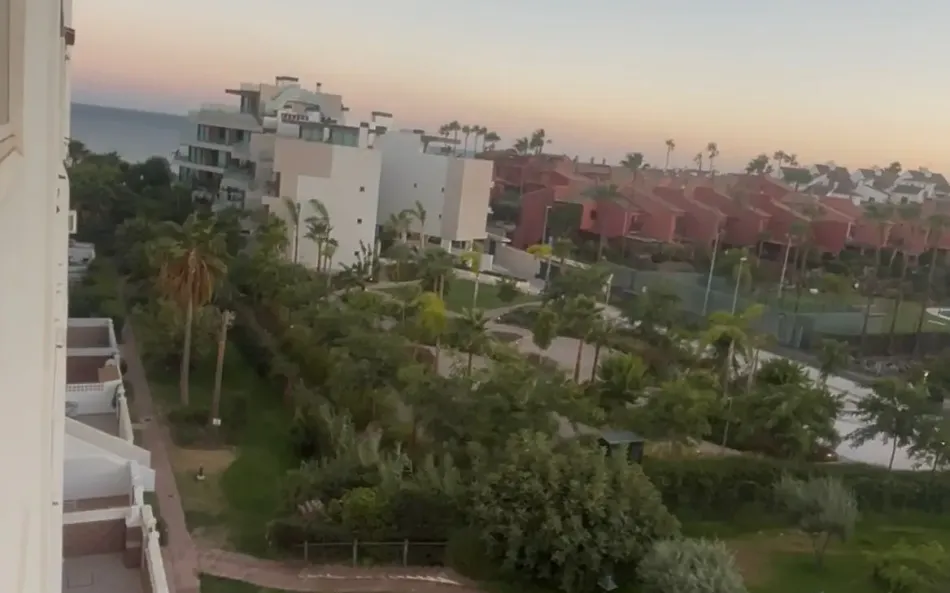 Lägenhet till salu i Estepona