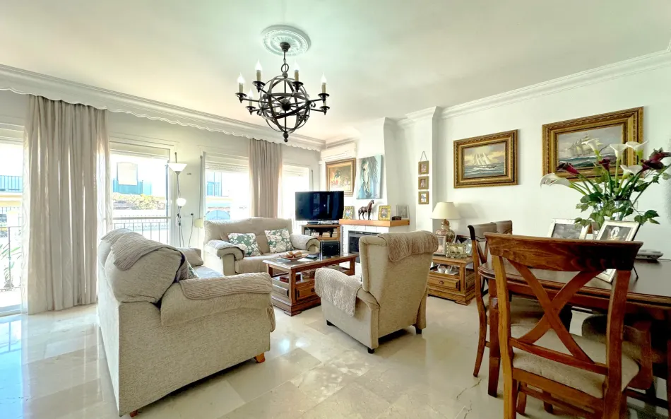Radhus till salu i Estepona Centre, Estepona Stad