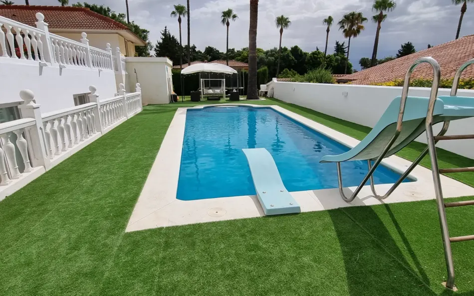 Villa till salu i Sotogrande Costa
