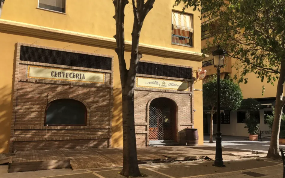 Gran Local Comercial med oändliga möjligheter - San Pedro de Alcántara