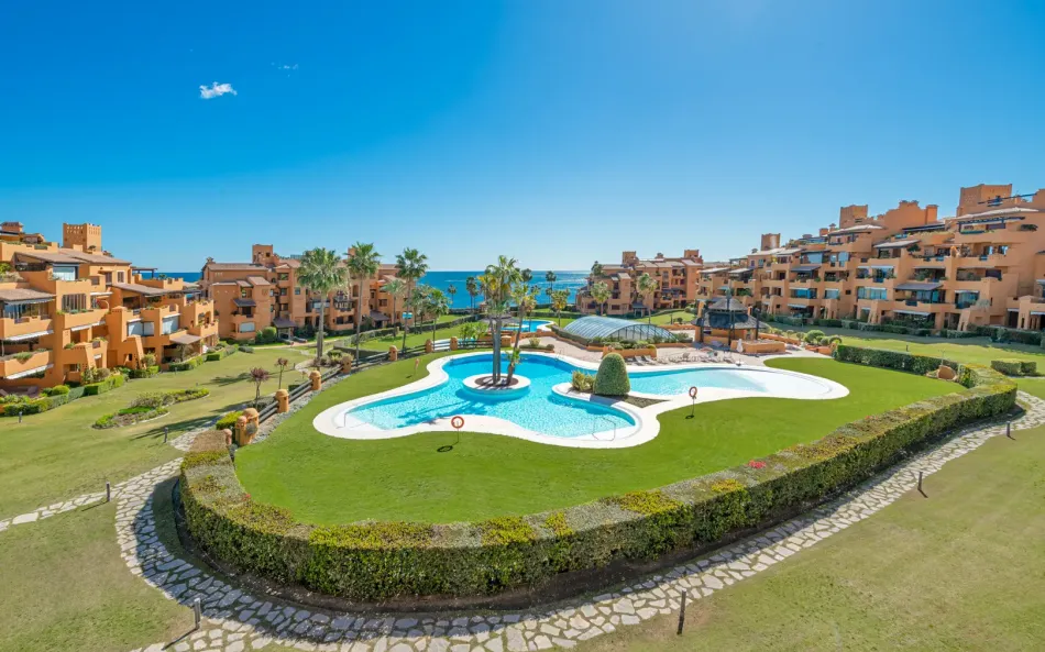 Apartment for sale in Los Granados del Mar, Estepona East