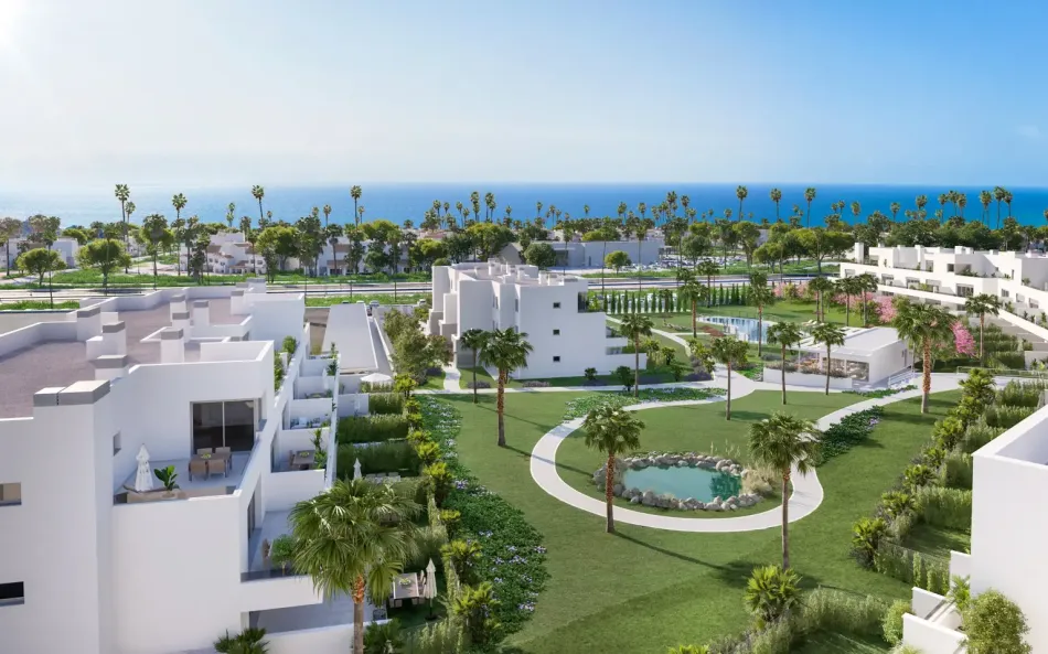 Snygg, sydväst inför två sovrum lägenhet ligger i den eftertraktade gated community Acqua Gardens på New Golden Mile, Estepona