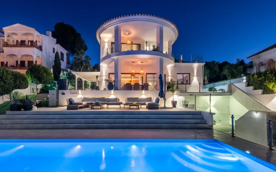 Exklusiv golfvilla med panoramautsikt i La Cala Golf