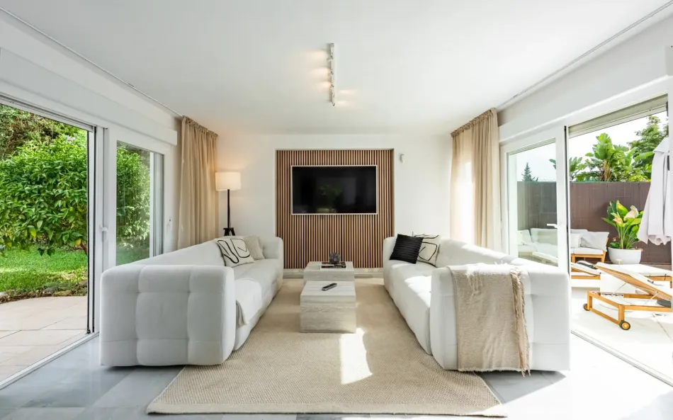 Hus i byn till salu i Nueva Andalucia, Marbella