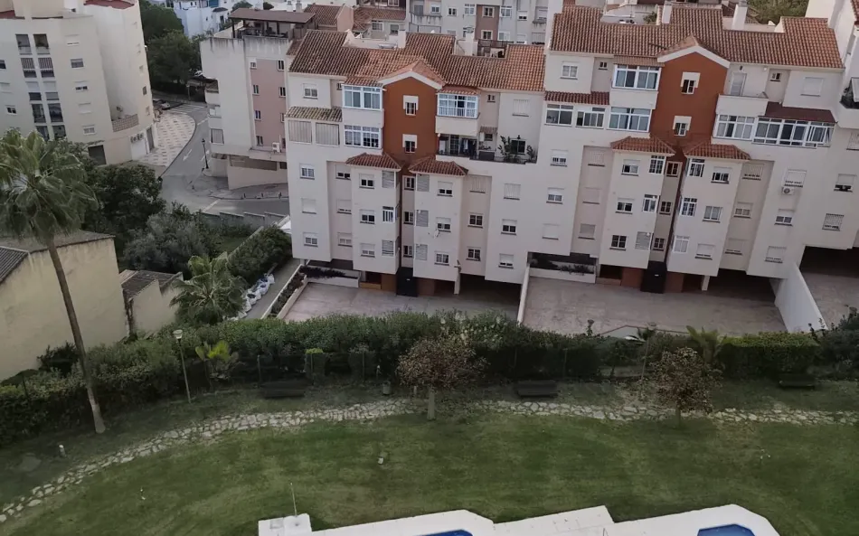 Takvåning till salu i Avda de Andalucia - Sierra de Estepona, Estepona Stad