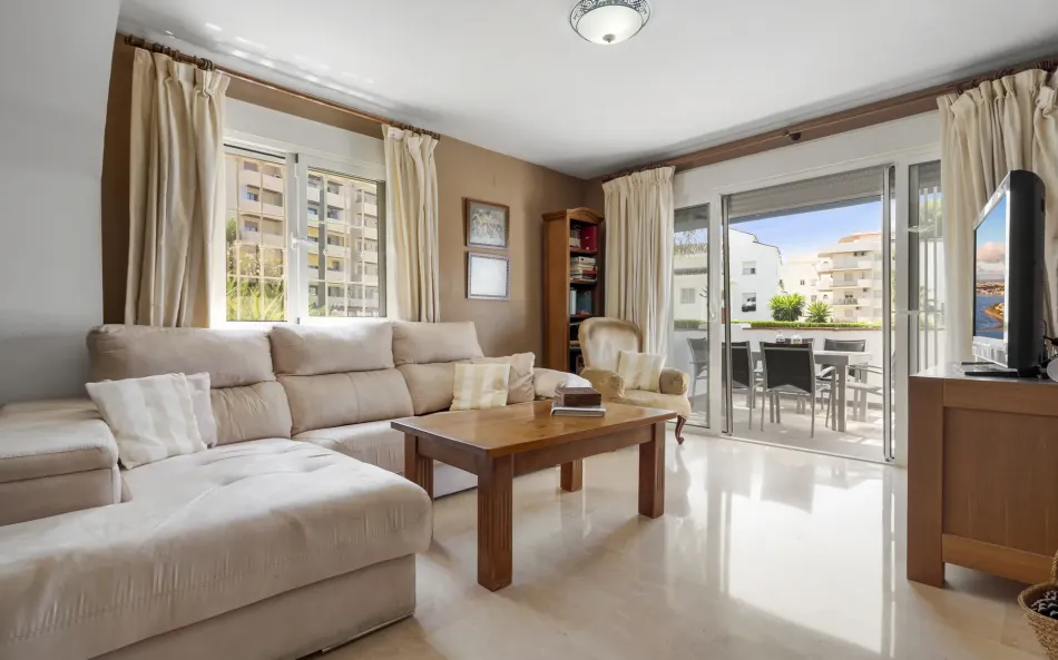 Markplanslägenhet till salu i Nueva Andalucia, Marbella