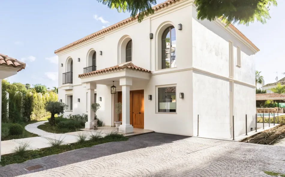 Villa till salu i Los Arqueros, Benahavis