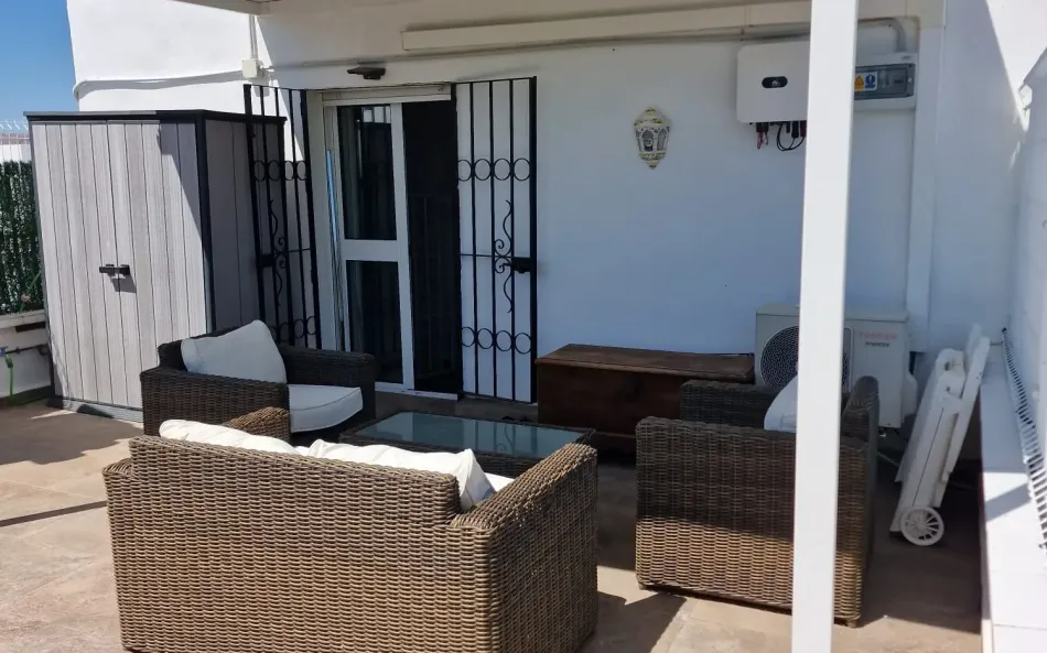 Hus i byn till salu i El Padron, Estepona Öst