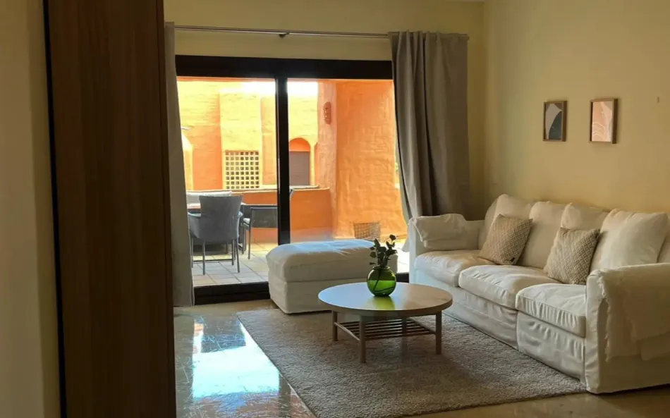 Semi-Furnished Apartment in the Exclusive Urb. Coto Real