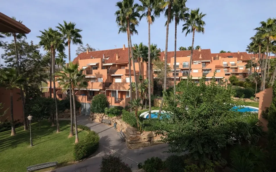 Tvåvånings takvåning till salu i Bahia de Casares