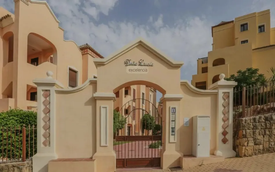 Takvåning till salu i Valle Romano, Estepona Väst