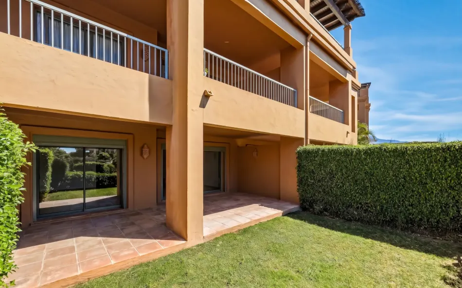Markplanslägenhet till salu i Benatalaya, Estepona Öst