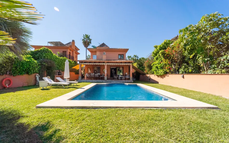 Villa till salu i Sierrezuela, Mijas Costa