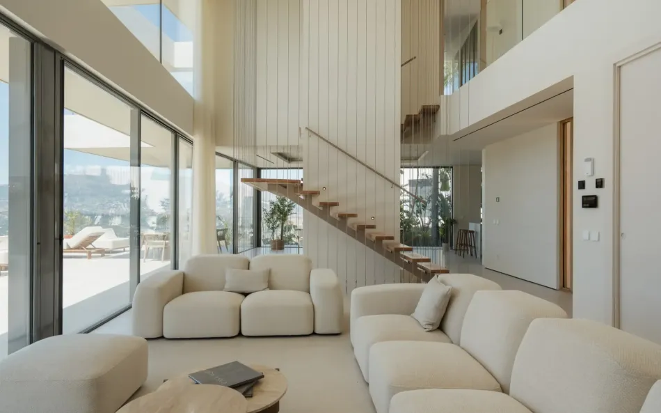 A Design-Led Villa with Panoramic Views in La Cala Golf