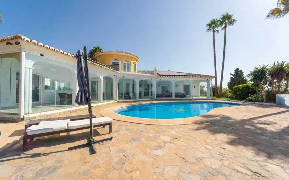 FANTASTIC VILLA 20 MINUTES FROM MARBELLA