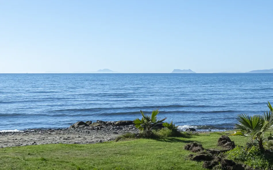 Lejlighed i stueetagen til salg i Menara Beach, Estepona East