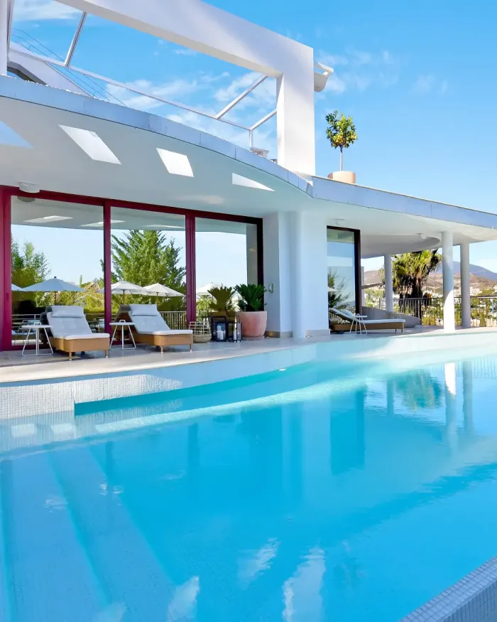 Villa for sale in Los Naranjos de Marbella, Nueva Andalucia