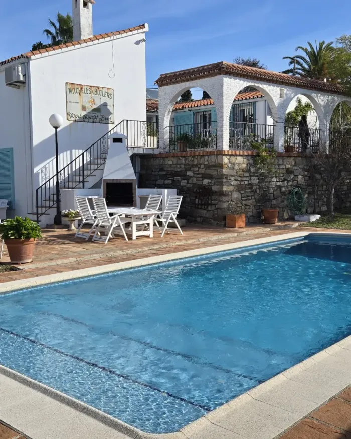 Villa te koop in Puerto Romano, Estepona East