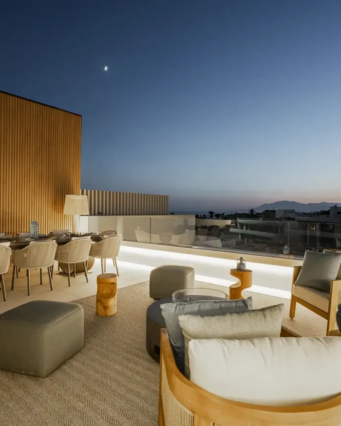Villa til salg i Las Chapas, Marbella Este