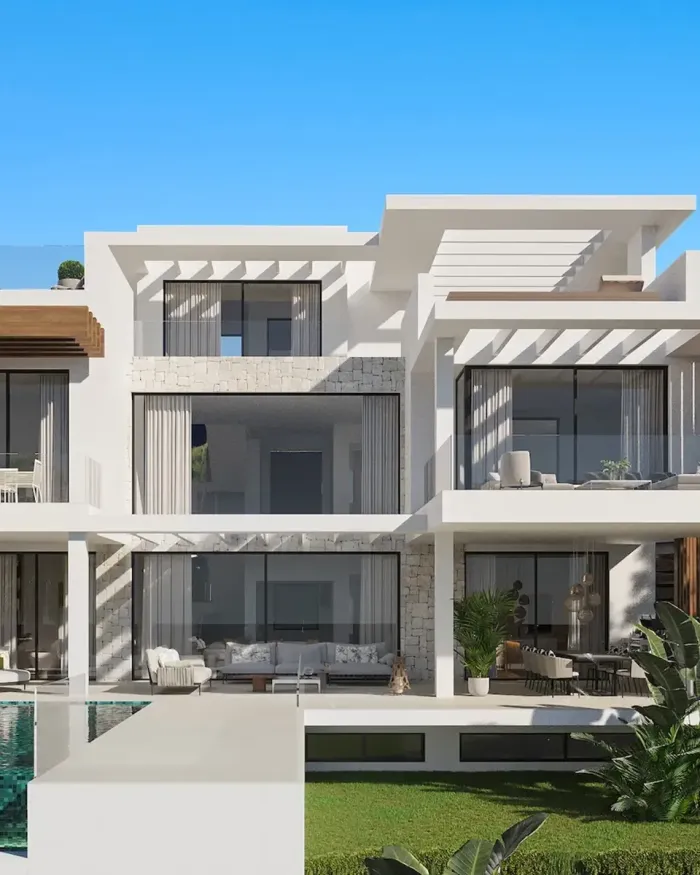 Villa for sale in Estepona