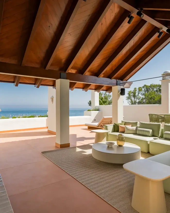 Penthouse for sale in Bahía del Velerín, Estepona East