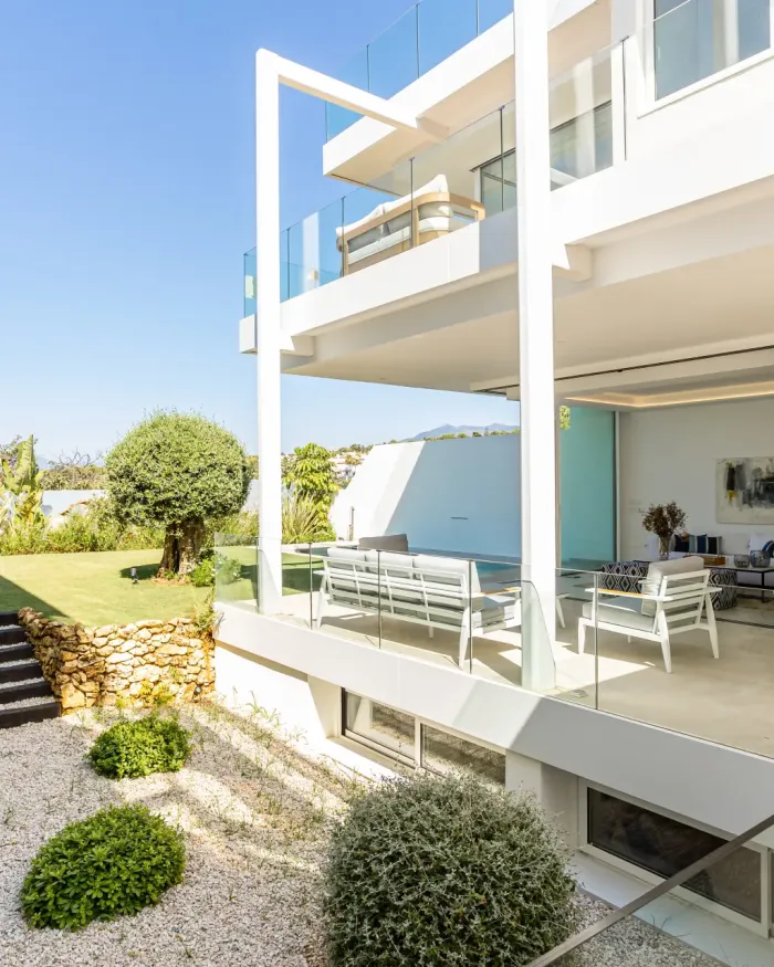 Villa for sale in Valdeolletas, Marbella