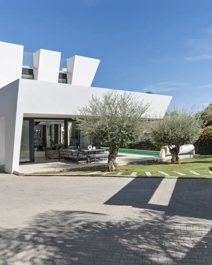 Hus i byn till salu i La Cerquilla, Nueva Andalucia