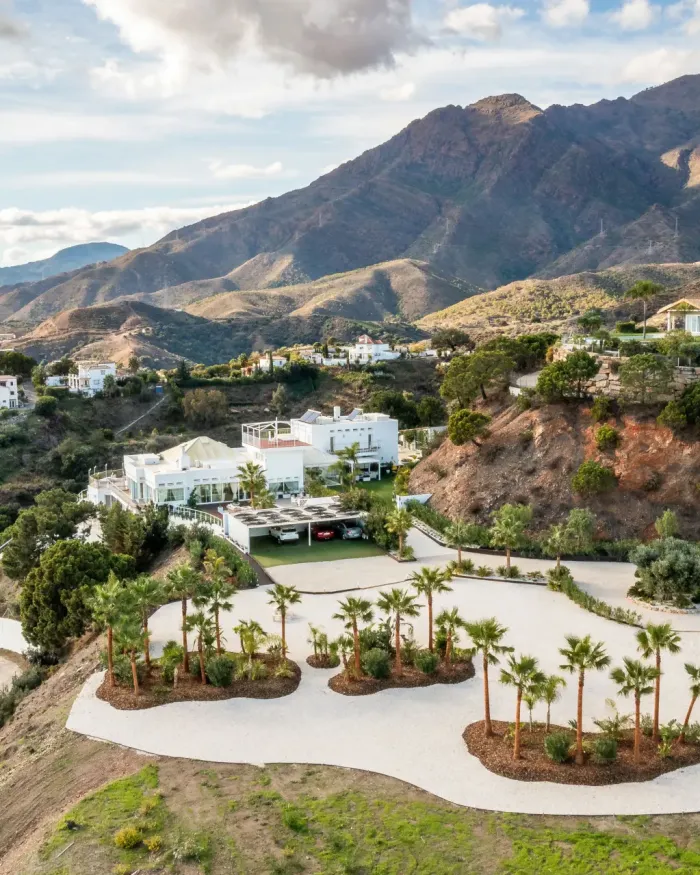 Villa till salu i Los Reales - Sierra Estepona, Altos de Estepona