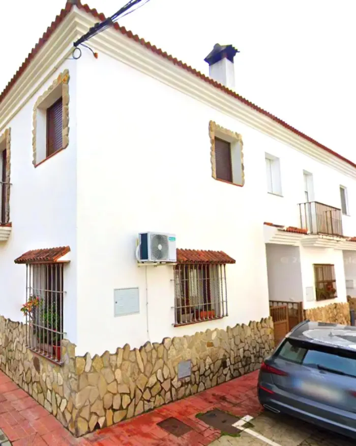 Radhus till salu i Secadero, Casares Pueblo