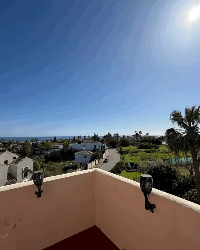 Takvåning till salu i Bel Air, Estepona East