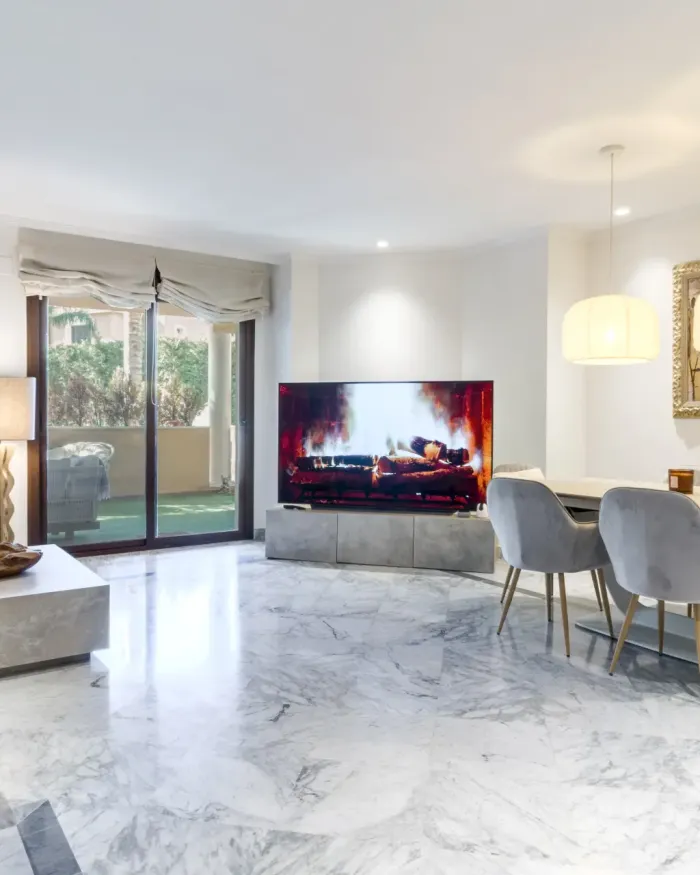 Lejlighed i stueetagen til salg i La Quinta del Virrey, Marbella Golden Mile