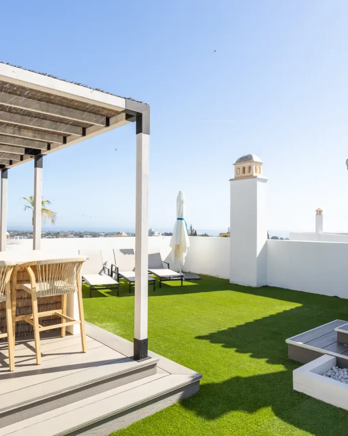 Takvåning till salu i El Paraiso, Estepona East