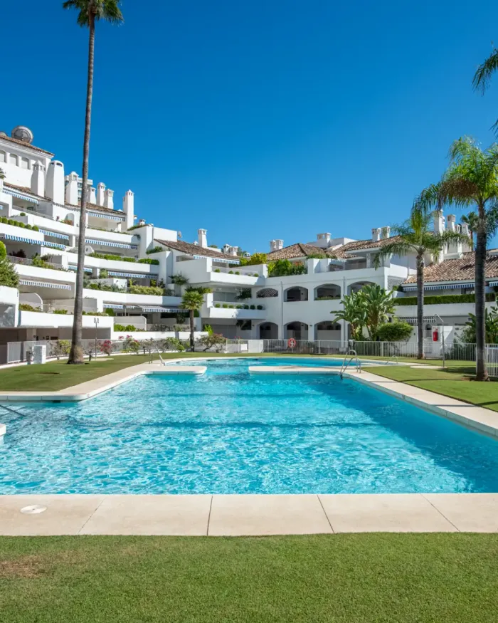 Ground Floor Apartment for sale in Rio Real, Marbella Este