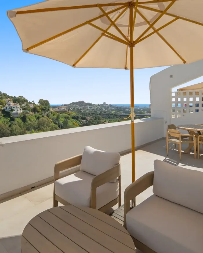 Apartment for sale in La Quinta, Benahavis
