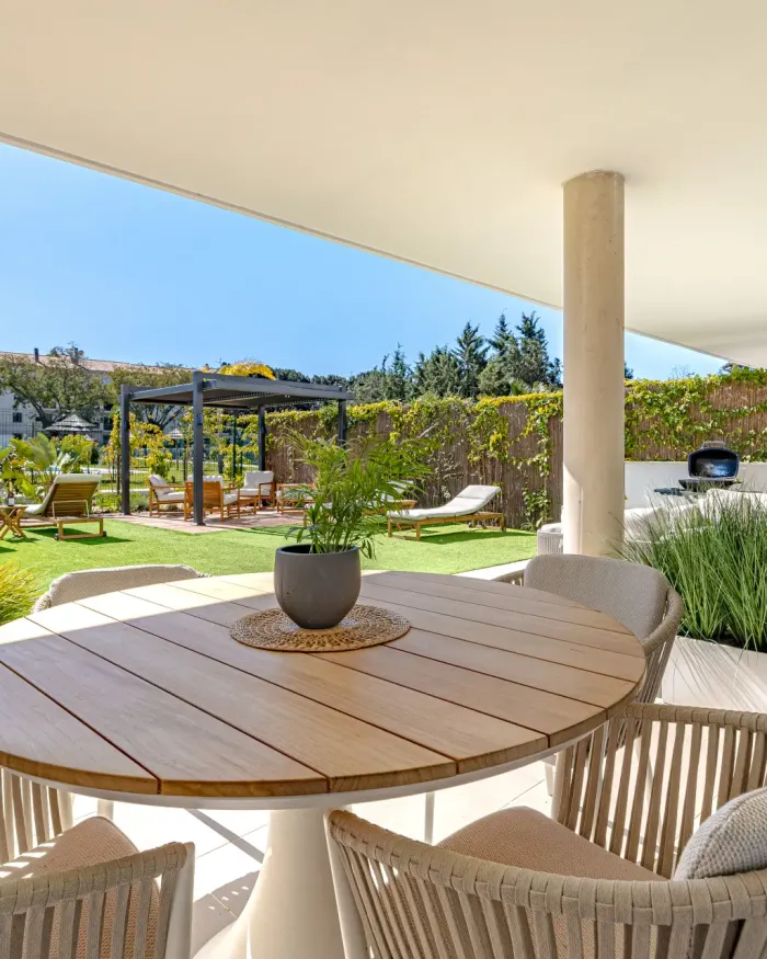 Markplanslägenhet till salu i Estepona