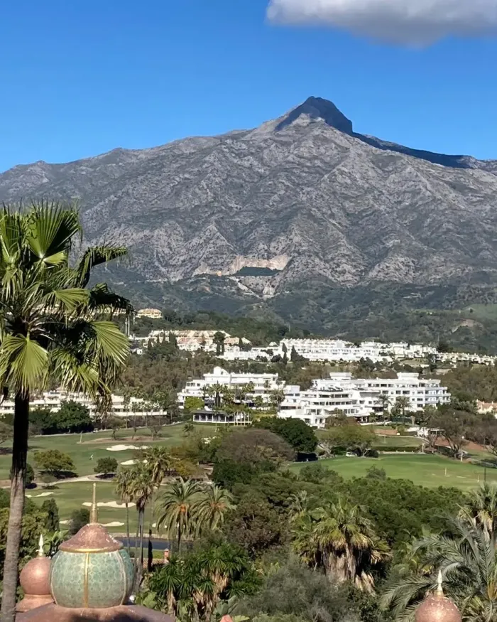 Apartment for sale in La Corniche, Nueva Andalucia