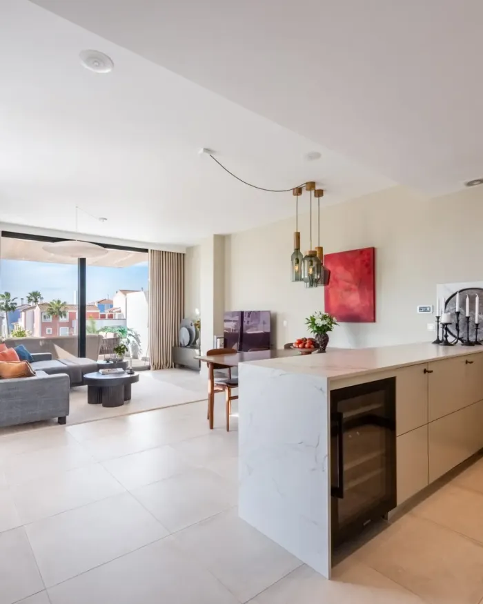 Penthouse for sale in Cortijo del Golf, Estepona East