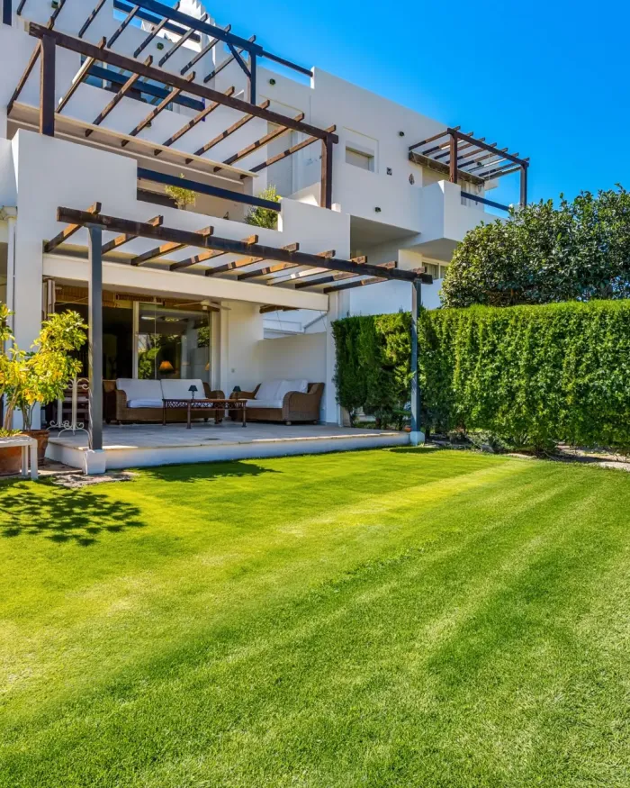 Apartamento Planta Baja en venta en Las Jacarandas, Estepona East