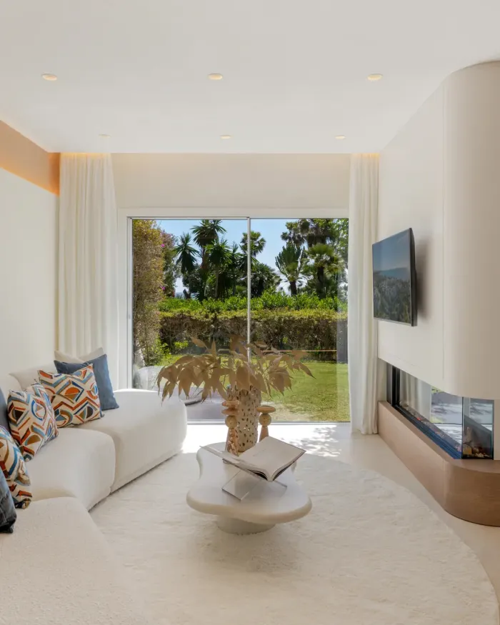 Apartment for sale in Costalita, Estepona East
