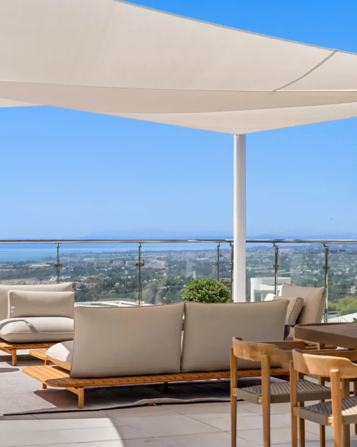 Delvis frittstående hus til salgs i Meisho Hills, Marbella Golden Mile