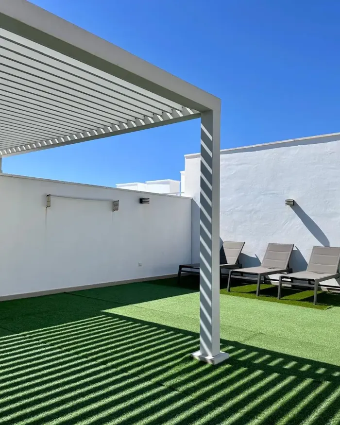 Tvåvånings takvåning till salu i Cortijo Blanco, San Pedro de Alcantara
