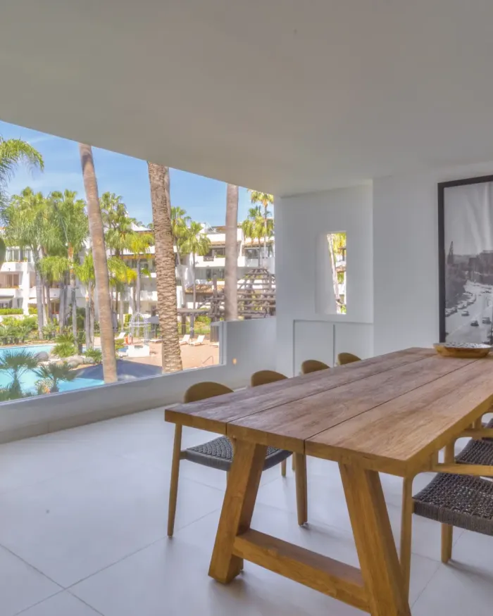Apartment for sale in Marina Puente Romano, Marbella Golden Mile