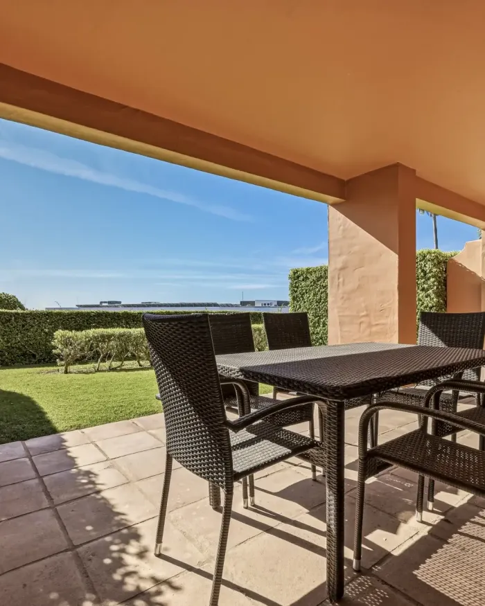 Markplanslägenhet till salu i Benatalaya, Estepona East