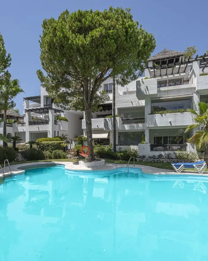 Markplanslägenhet till salu i Rio Real, Marbella Este